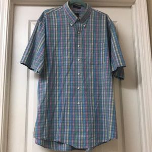 Short sleeve button down